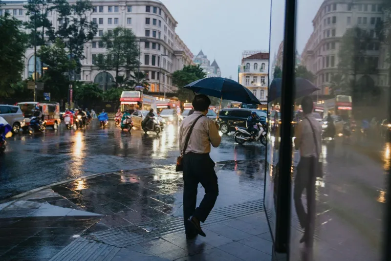 When the App Fails You: The True Price of Ride-Sharing in Ho Chi Minh City's Corporate Arena